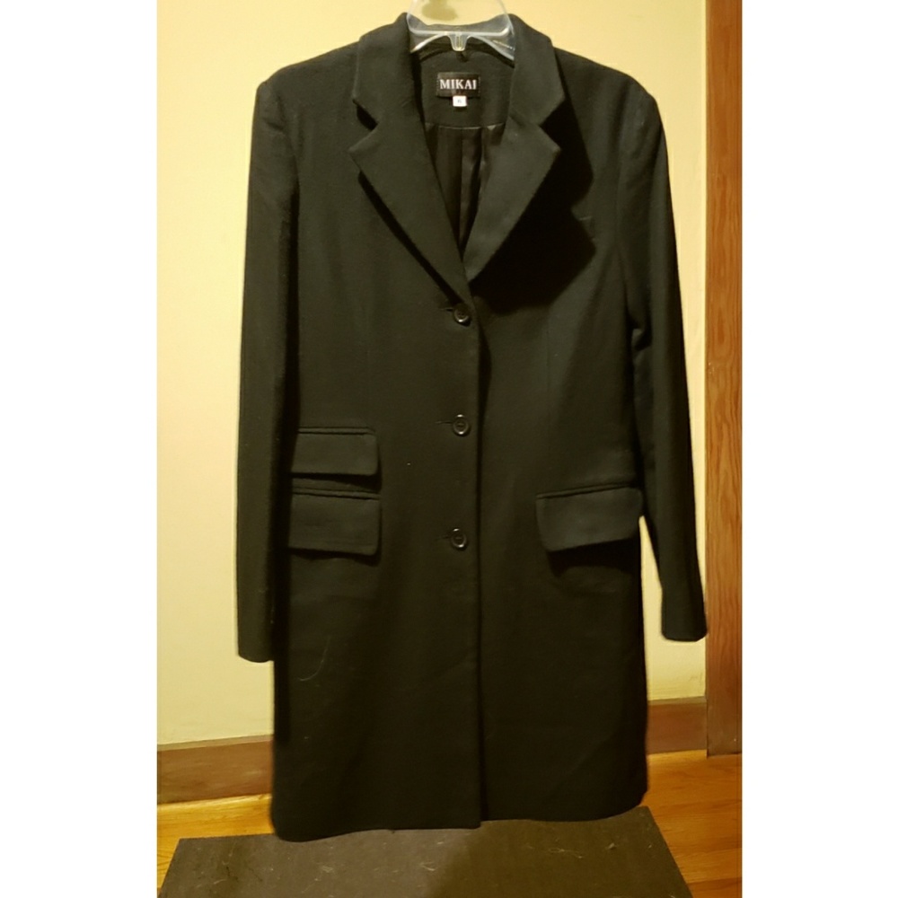 Mikai warm many pockets black coat